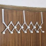Ss-Flexible-Door-Hanger2